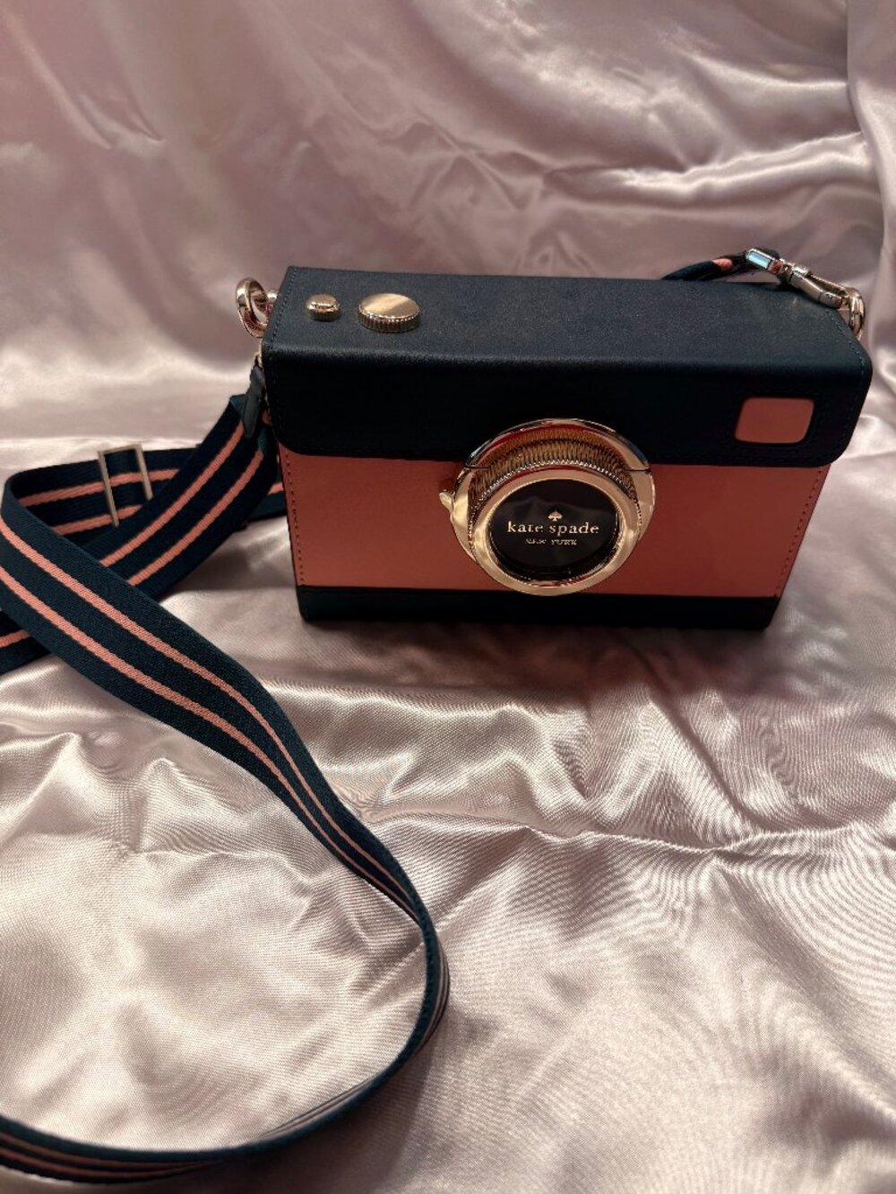 Kate Spade On Snap Camera Crossbody Bag Donut Pink Green K8167